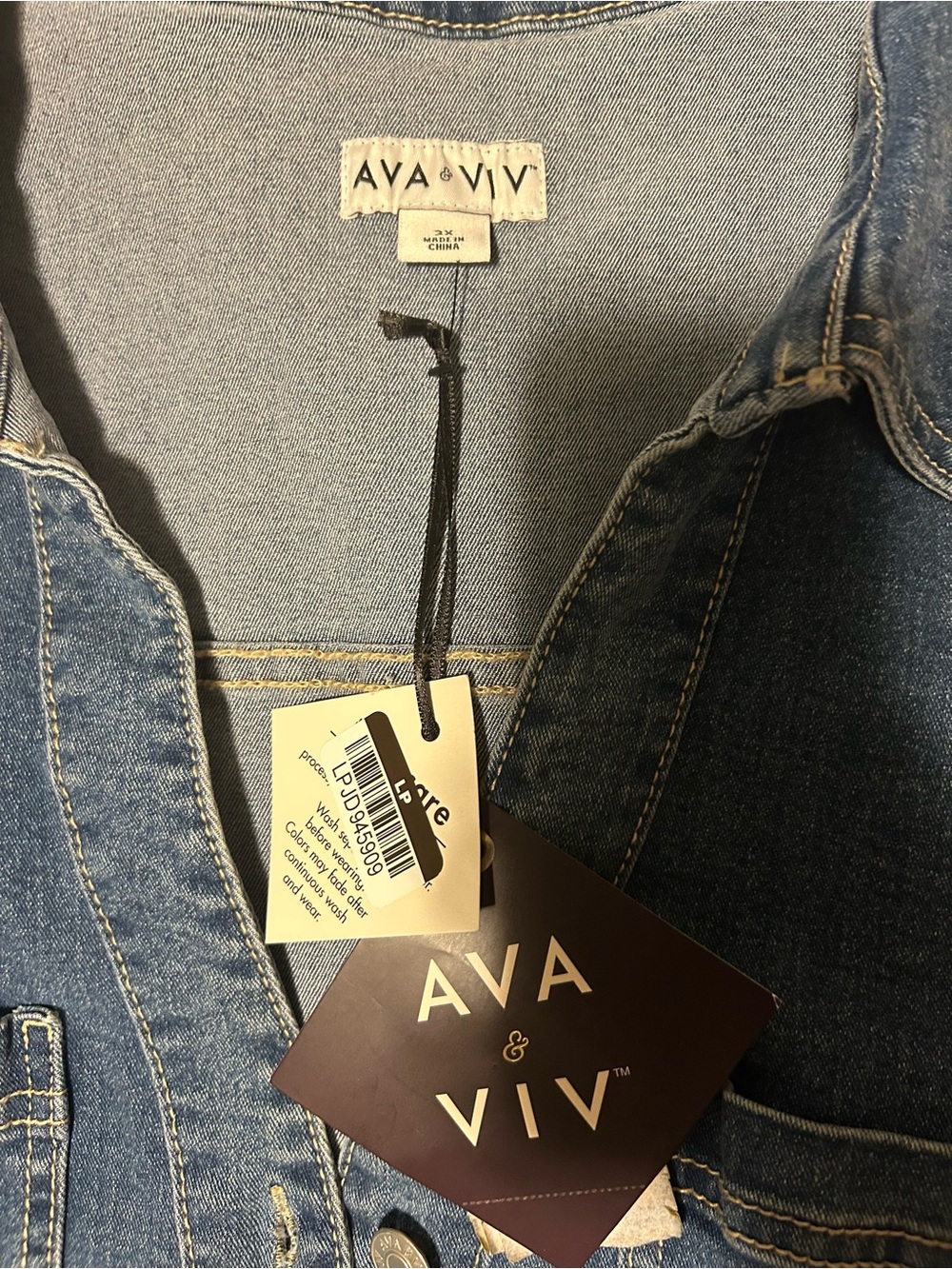 NWT-Ava & Viv Blue Denim Button-Front Short Sleeve Romper- size 3xl - Picture 8 of 9